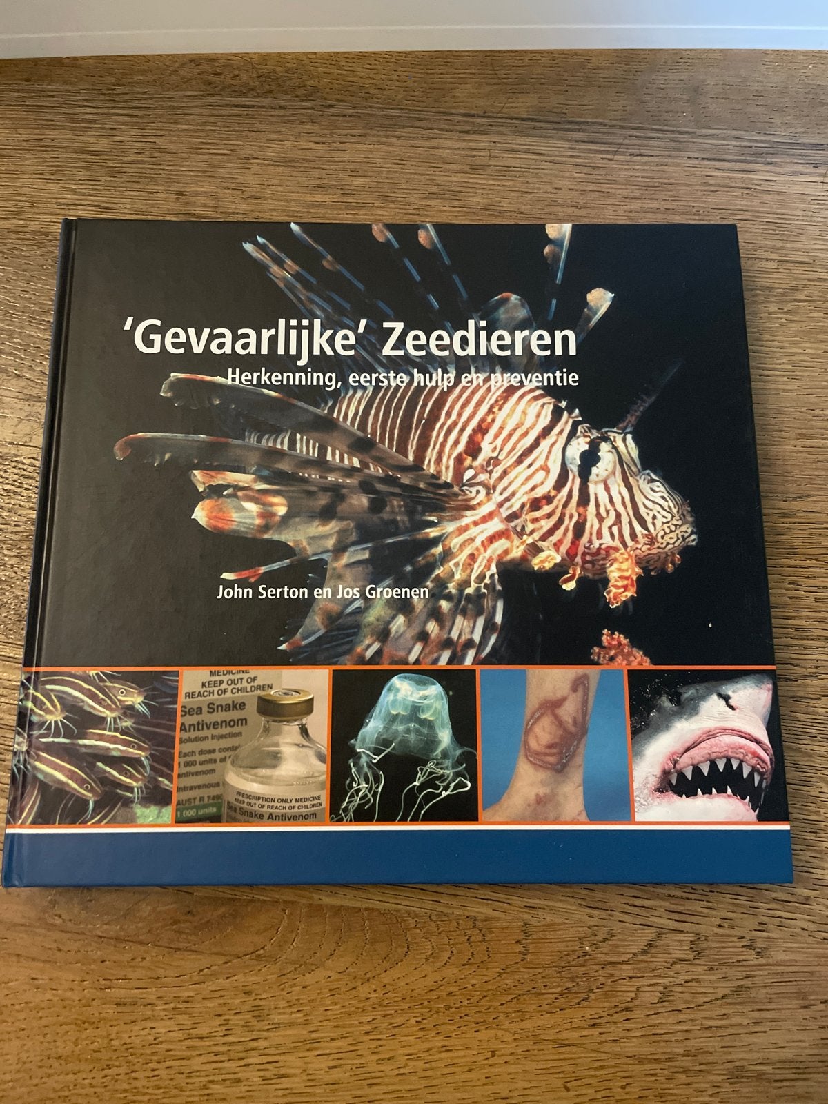 Gevaarlijke Zeedieren: Herkenning, EHBO & Preventie, Ophalen of Verzenden, Zo goed als nieuw, Natuur algemeen
