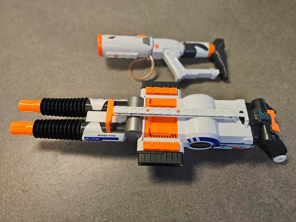 Nerf Elite Rhino-Fire en onbekende Nerf Blaster, Ophalen of Verzenden, Gebruikt, Jongen of Meisje