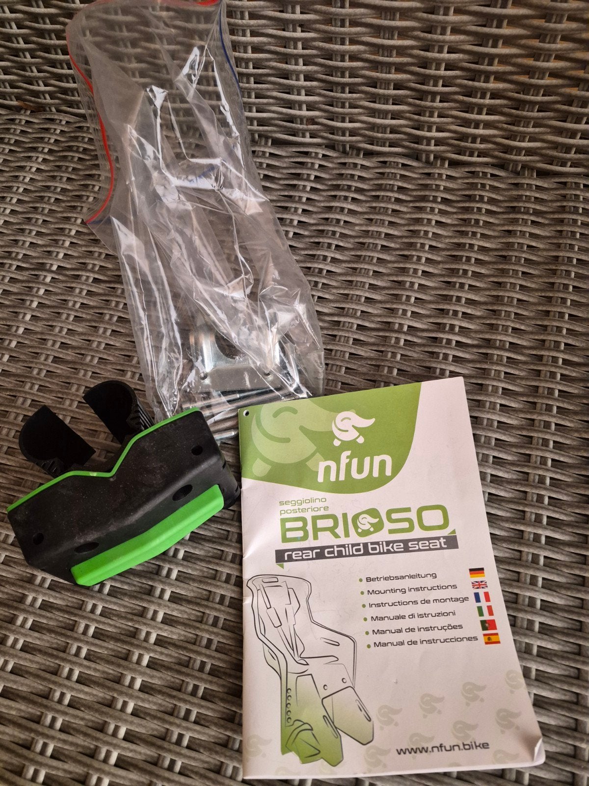 Nfun Brisso Achterzitje Fietsstoel - Compleet en Netjes, Fietsen en Brommers, Ophalen, Gebruikt, Achterzitje, Nfun