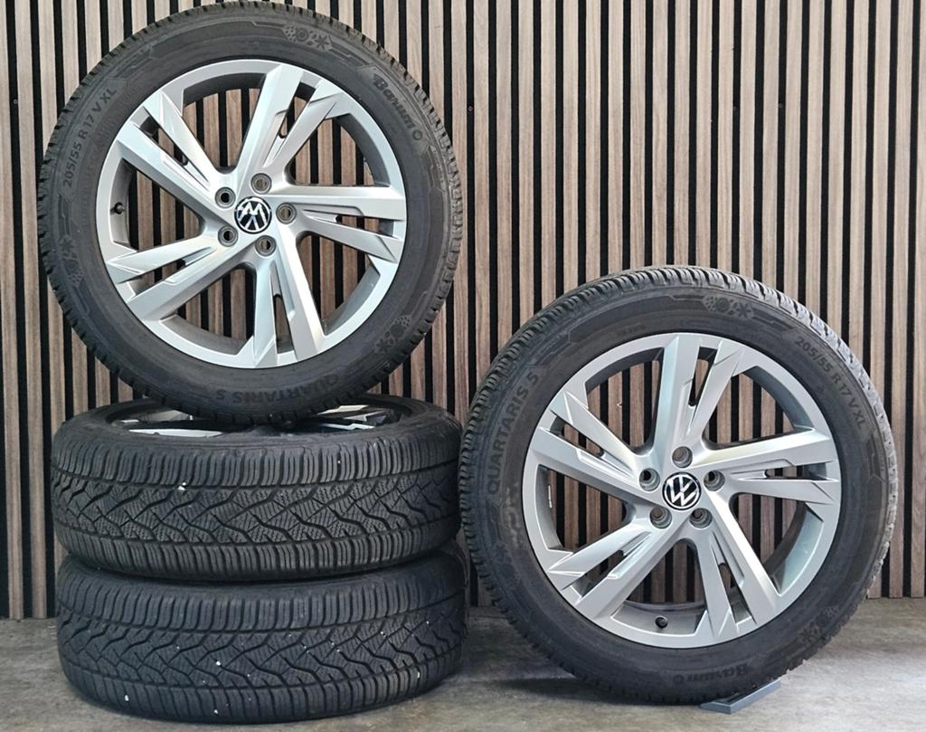 Nette 17" Orig Volkswagen Taigo T-Cross Velgen+GOEDE Banden, Gebruikt, Banden en Velgen, 17 inch, 205 mm