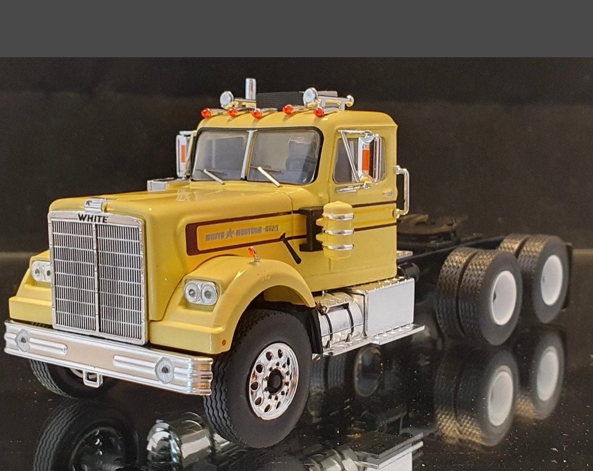 White Western Star 1970 IXO 1:43 schaalmodel, Ophalen of Verzenden, Nieuw, Bus of Vrachtwagen, Matchbox