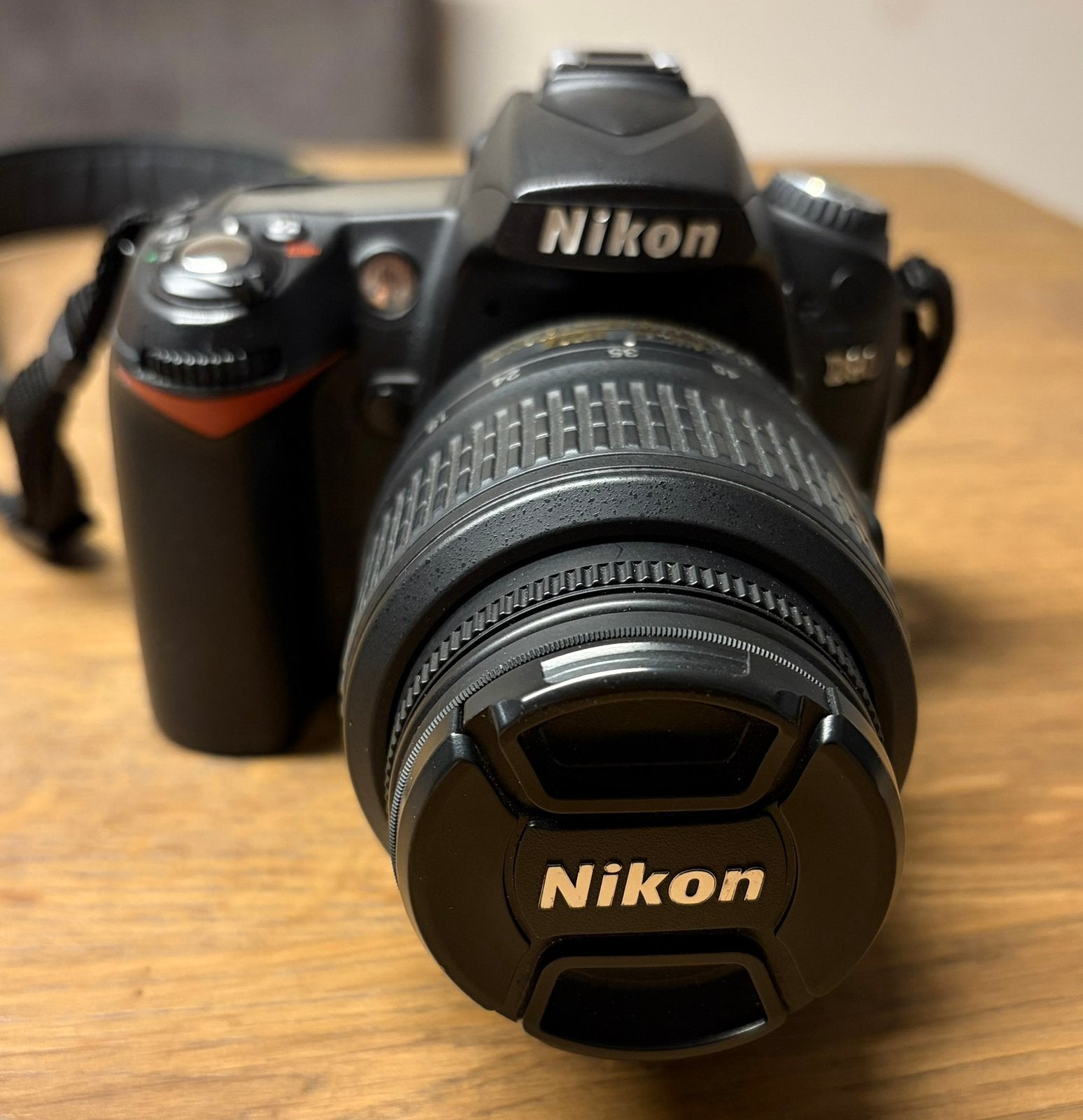Nikon D90 Spiegelreflexcamera met AF-S DX Nikkor 18-55mm len, Gebruikt, Spiegelreflex, Ophalen of Verzenden, Nikon