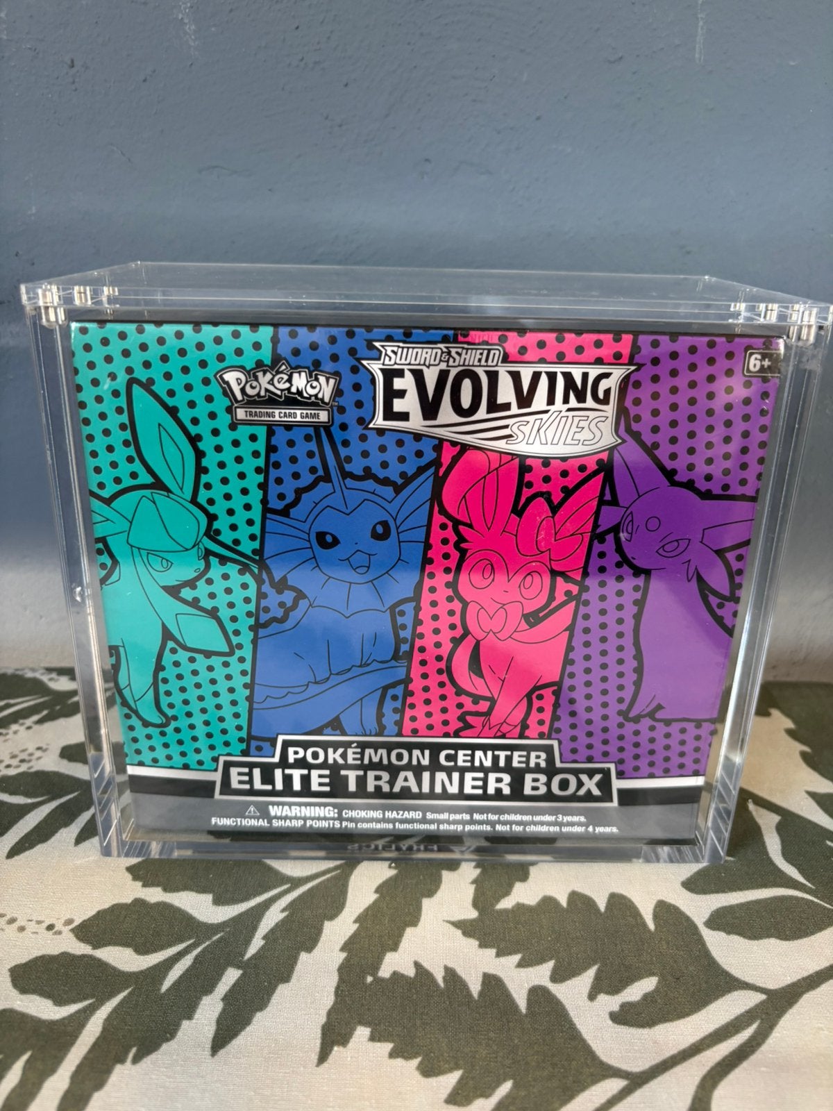 Evolving Skies Pokémon Center Elite Trainer Box [GVSE], Ophalen of Verzenden, Zo goed als nieuw, Boosterbox