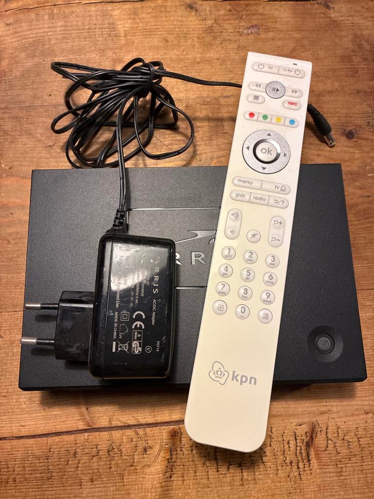 KPN Arris TV Decoder met Afstandsbediening en Adapter, Ophalen, Gebruikt, Decoder