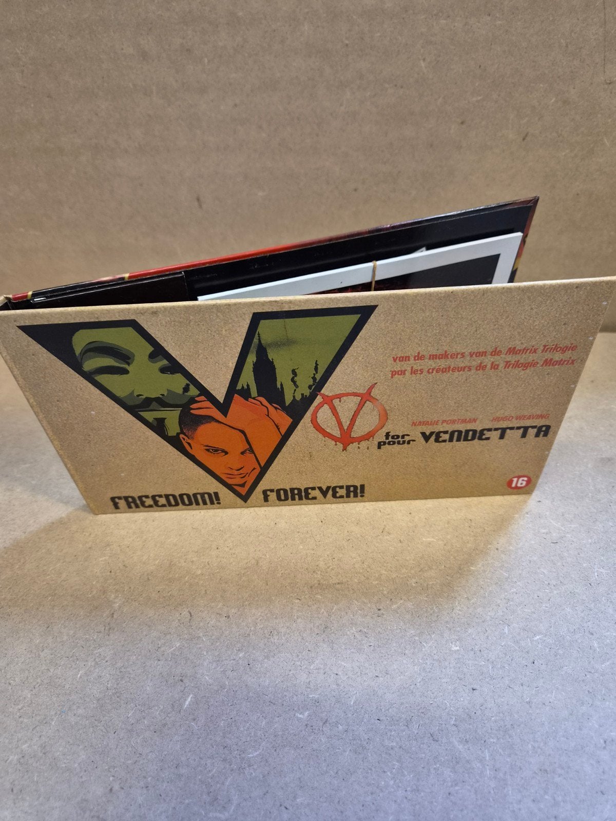 V for Vendetta DVD - Speciale Editie met Extra's, Vanaf 16 jaar, Nederlands, Actiethriller, Ophalen of Verzenden