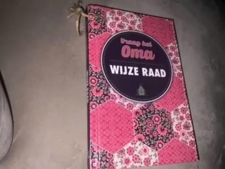 Vraag het Oma: Wijze Raad - Kookboek met recepten, Onbekend, Ophalen of Verzenden, Overige gebieden, Hoofdgerechten