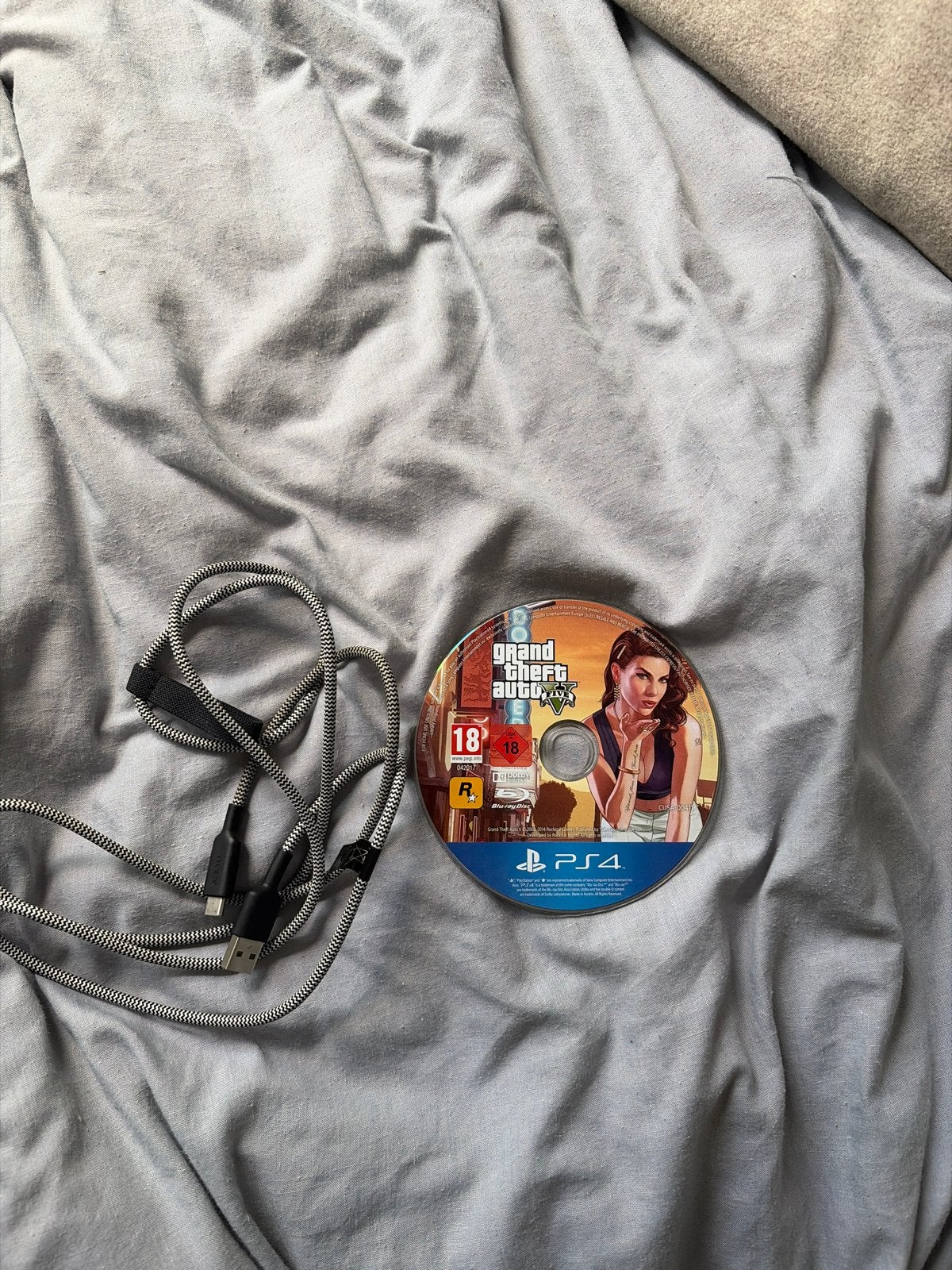 Grand Theft Auto V (GTA 5) PS4 - Zo goed als nieuw+ps4 kabel, Avontuur en Actie, Online, Vanaf 18 jaar, 1 speler