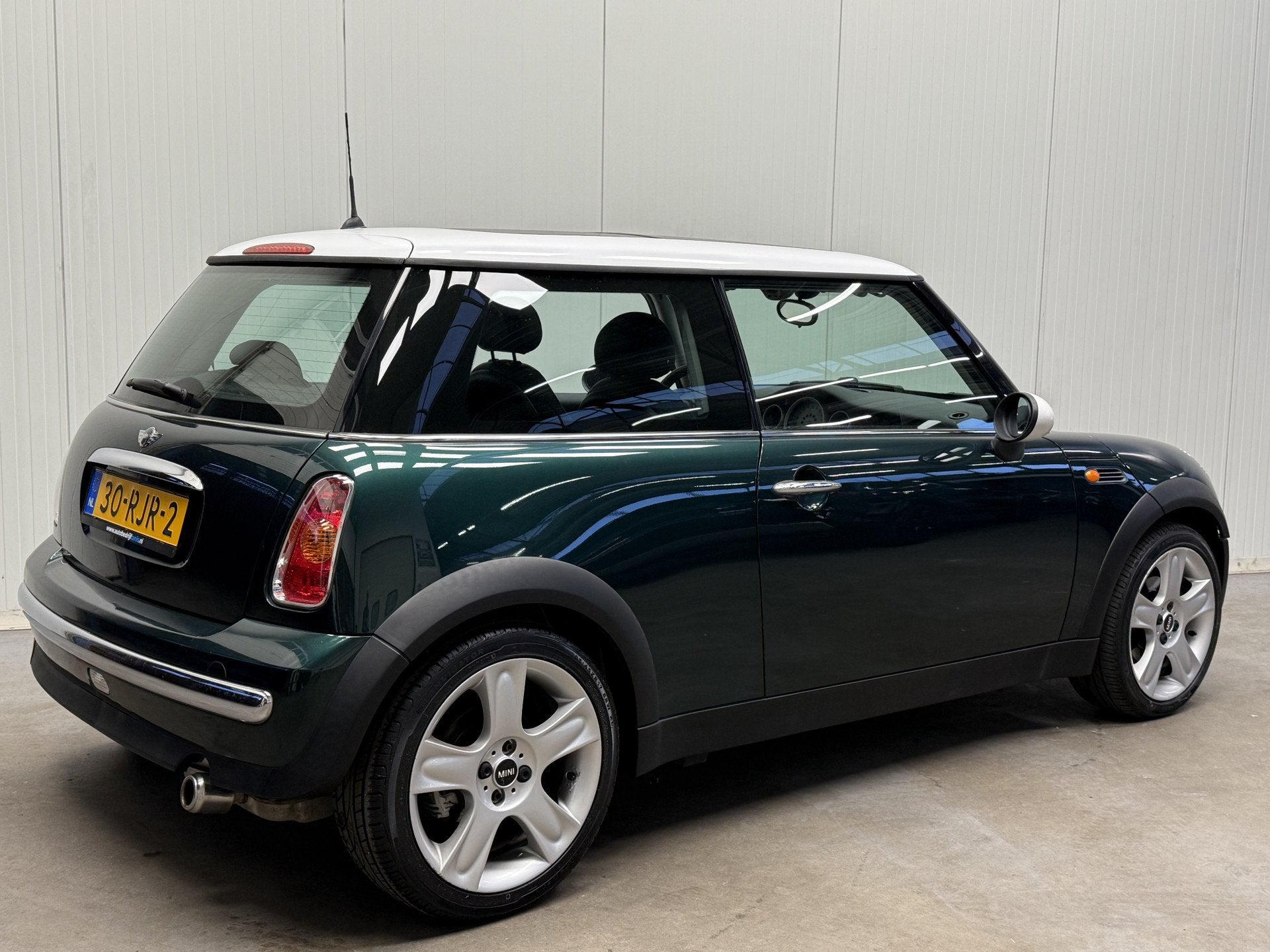MINI Mini 1.6 One Salt PANORAMADAK-LEDER-LMV (bj 2003), Auto's, Voorwielaandrijving, 15 km/l, Gebruikt, Huisgarantie
