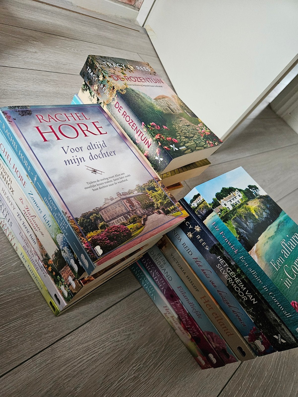 Boekenpakket: 19 Romans van diverse auteurs, Ophalen of Verzenden, Gelezen, Rachel Hore, Nederland