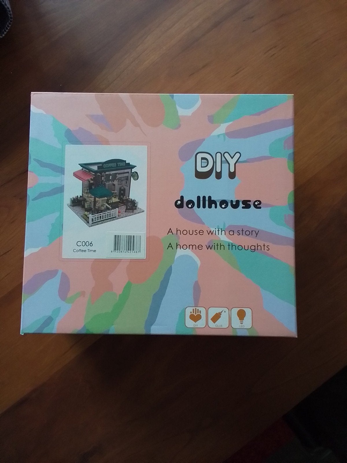 DIY Poppenhuis 'Coffee Time' - Bouwpakket, Hobby en Vrije tijd, Knutselen, Ophalen of Verzenden, Nieuw