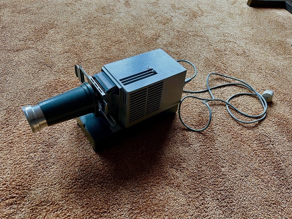 Leitz Prado Universal diaprojector, Ophalen of Verzenden