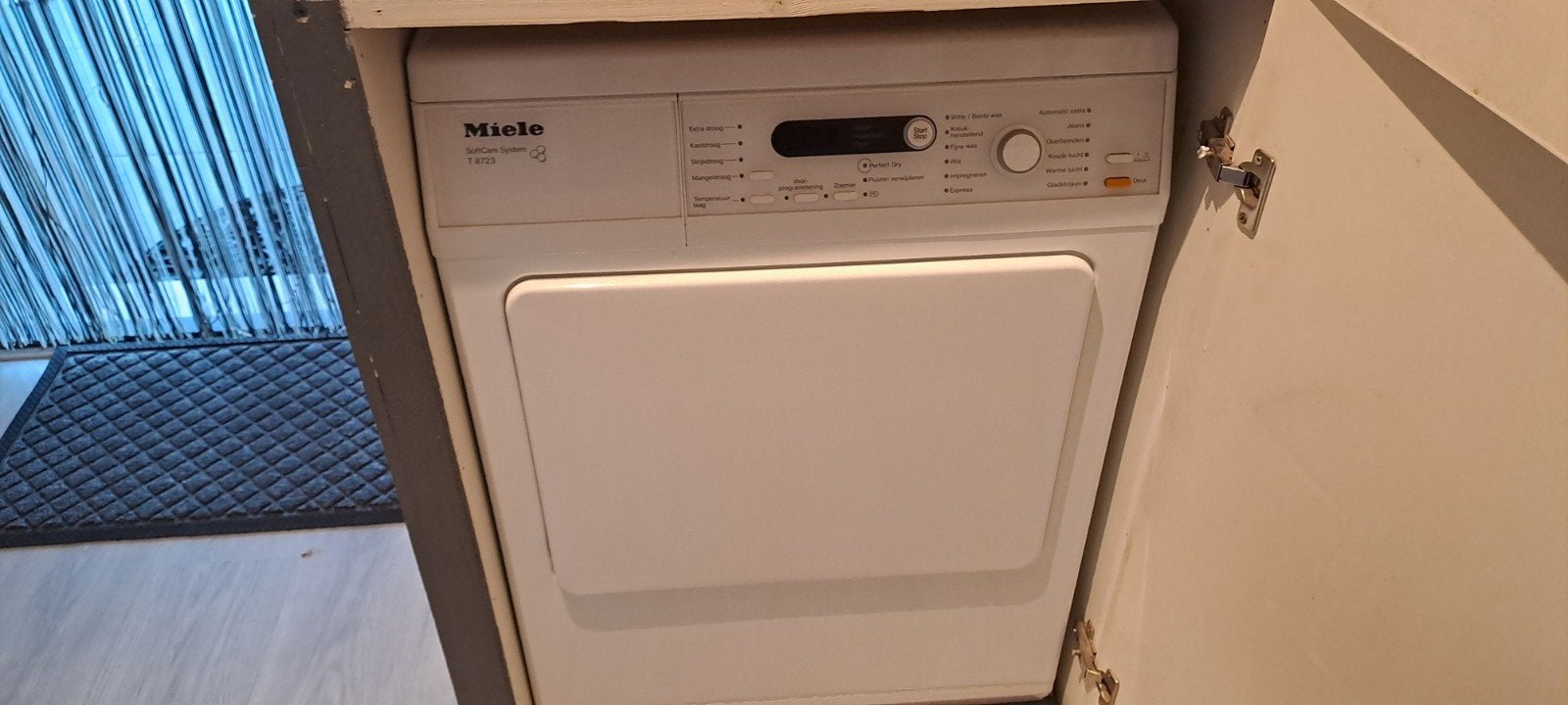 Defecte Miele T8723 luchtafvoer wasdroger, Ophalen, 85 tot 90 cm