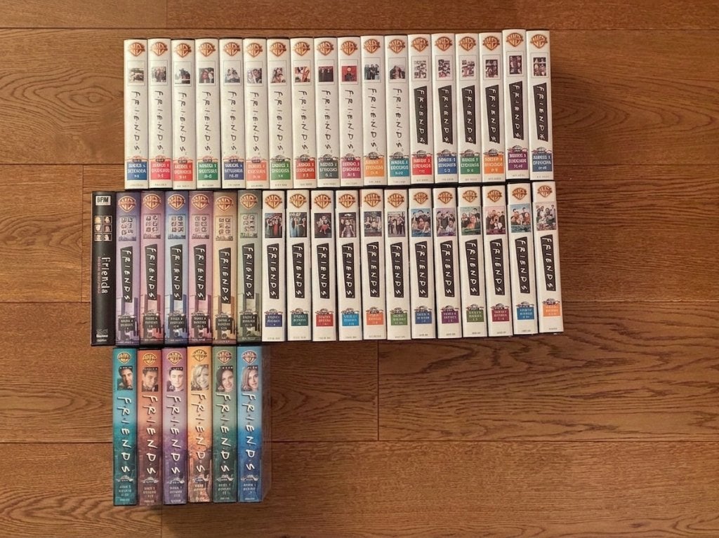 Friends seizoenen 1 t/m 7 + Friends In Their Own Words (VHS), Cd's en Dvd's, VHS | Film, Engels, Alle leeftijden, Nederlands ondertiteld