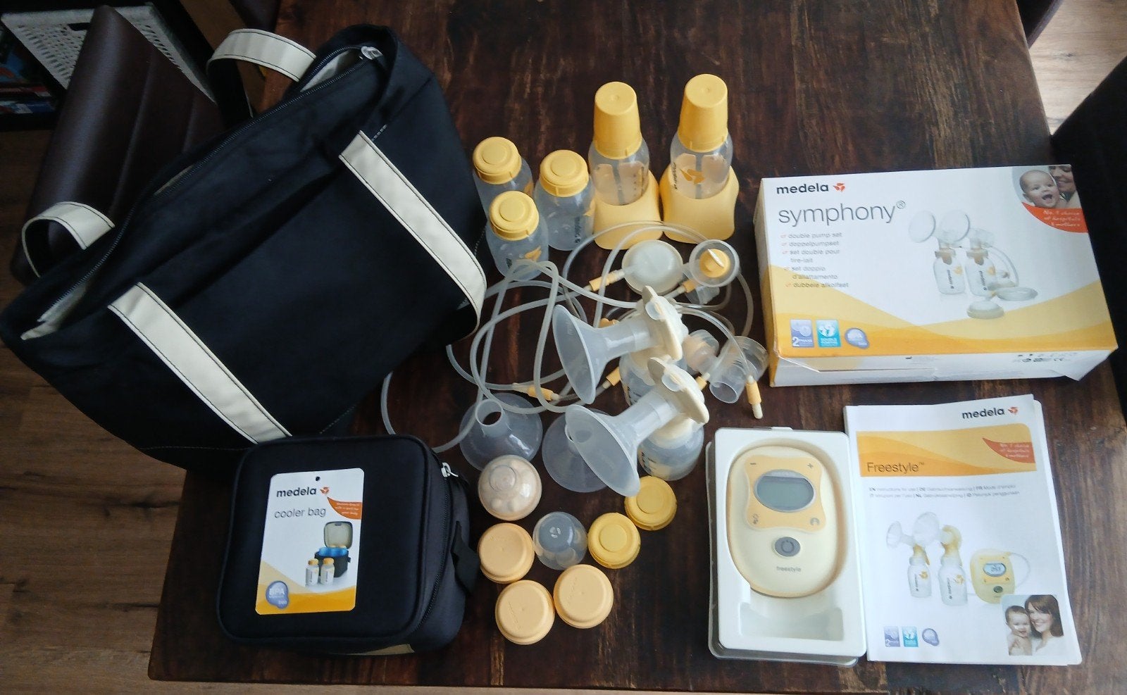 Medela Borstkolf Set: Freestyle en Symphony met accessoires, Gebruikt, Medela, Borstkolf, Ophalen of Verzenden