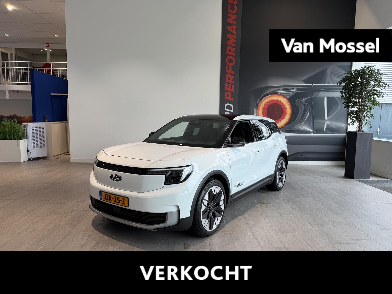 Ford Explorer Premium Extended Range RWD 77 kWh PANORAMADAK, Auto's, Automaat, 12 maanden, Achterwielaandrijving, Verwarmde buitenspiegels