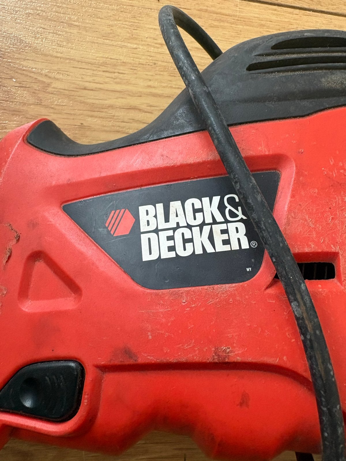 Black & Decker Elektrische Handzaag met Snoer - KS880EC, Tuin en Terras, Handzagen, Ophalen of Verzenden, Gebruikt, Handzaag