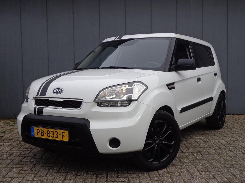 Kia Soul 1.6 X-pect Cool Onderhoud aanwezig,APK:5-3-2027, Auto's, Kia, 1591 cc, 4 cilinders, Bedrijf, Handgeschakeld