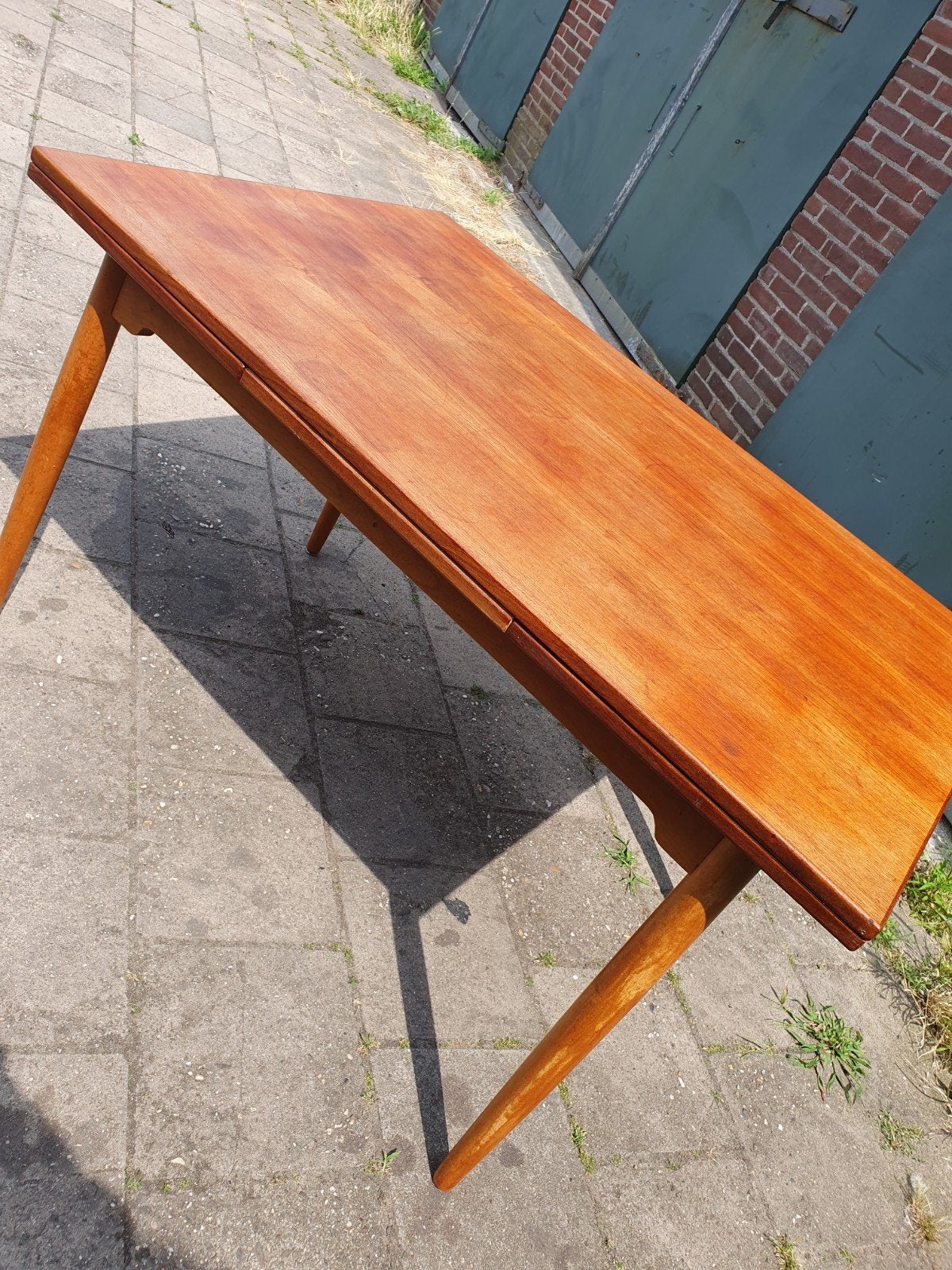 Vintage eetafel uitrekbaar., Ophalen, Gebruikt, 100 tot 150 cm, Sixties