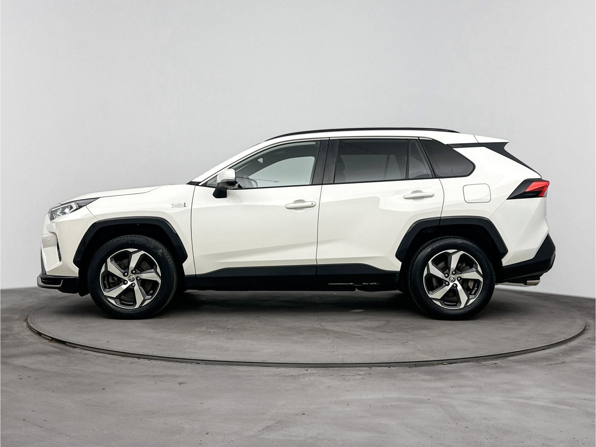 Toyota RAV4 2.5 Plug-in Hybrid AWD Style (bj 2021), Automaat, 12 maanden, Gebruikt, Zwart