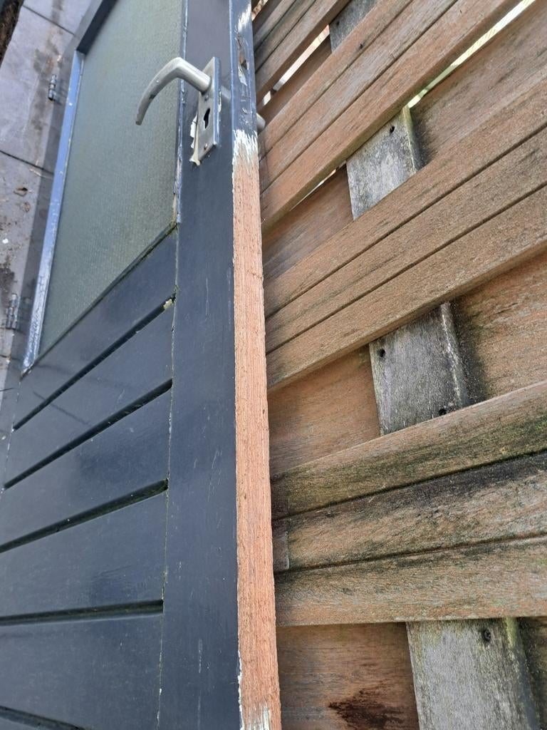 Hardhouten schuurdeur, Ophalen, Gebruikt, Buitendeur, 200 tot 215 cm