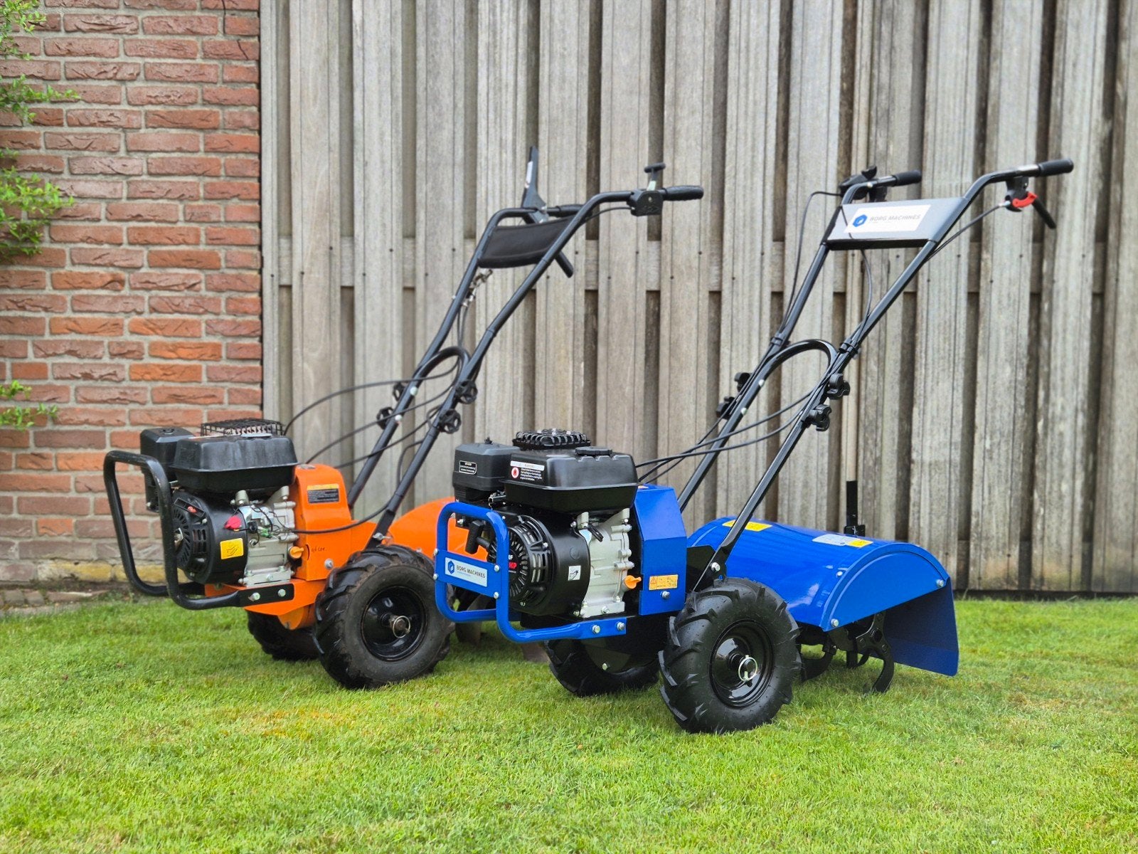 te huur Tuinfrees  / grondfrees, Ophalen, Benzine