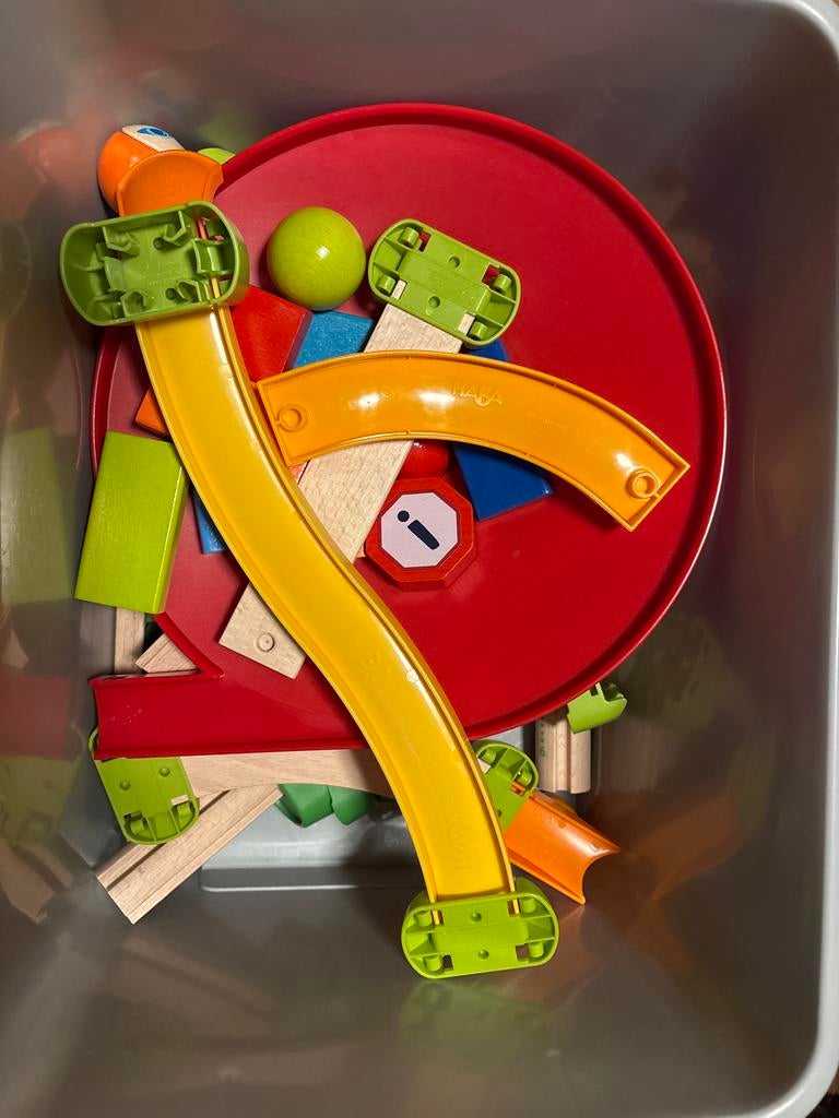 Haba Kullerbü knikkerbaan, Ophalen of Verzenden, Zo goed als nieuw, Bouwen