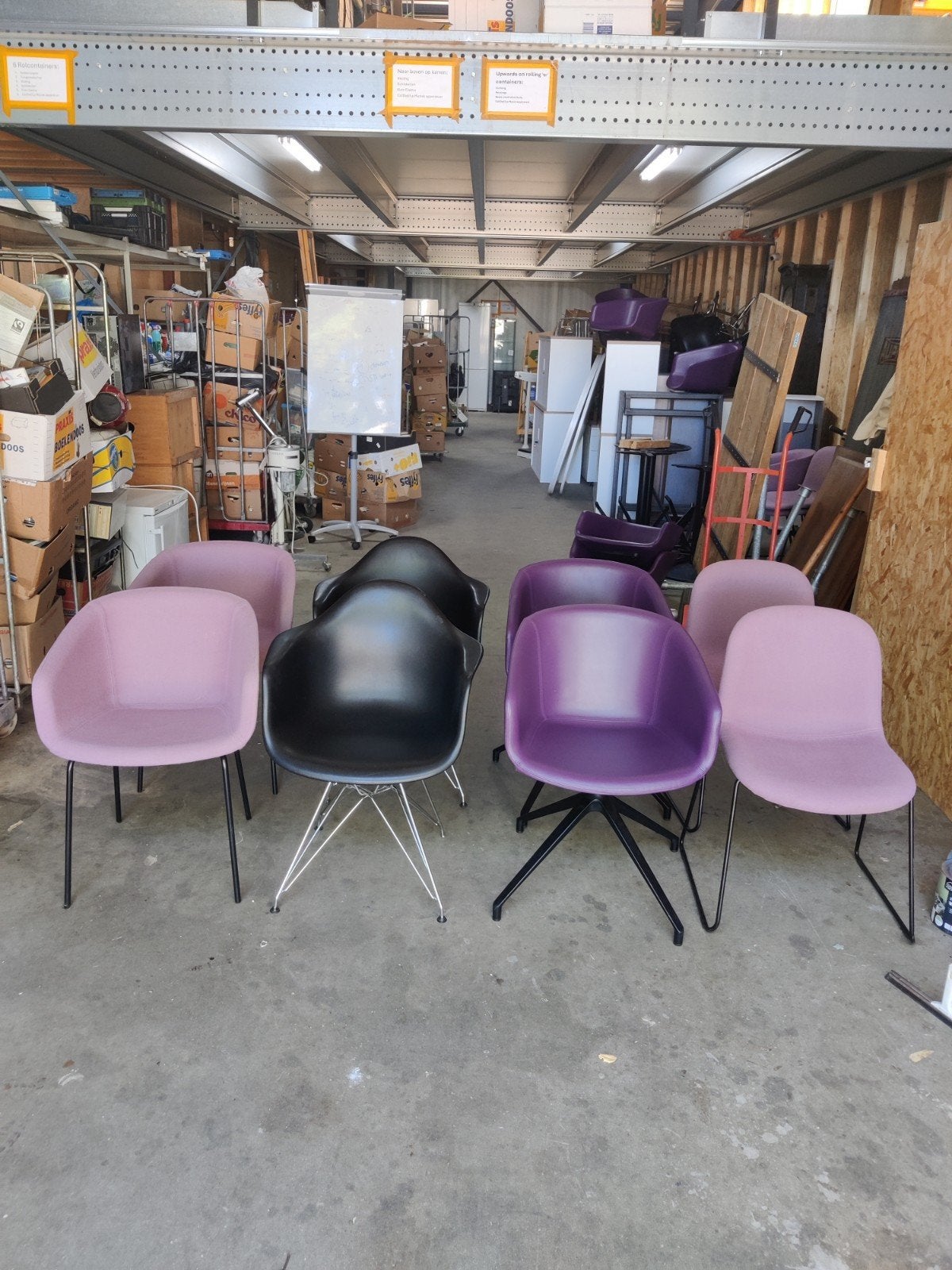 Diverse stoelen (8x zwart, 8x paars, 4x roze, 3x roze kuip), Huis en Inrichting, Stoelen, Ophalen, Gebruikt, Overige kleuren, X