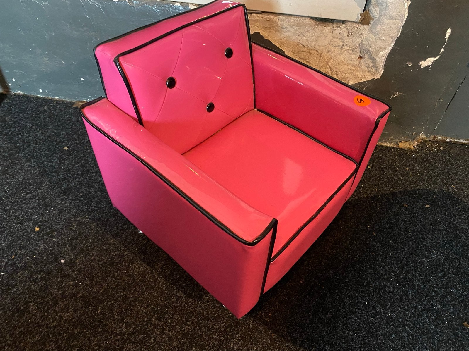 Knalroze lakleren peuter fauteuil, Ophalen, Nieuw, Stoel