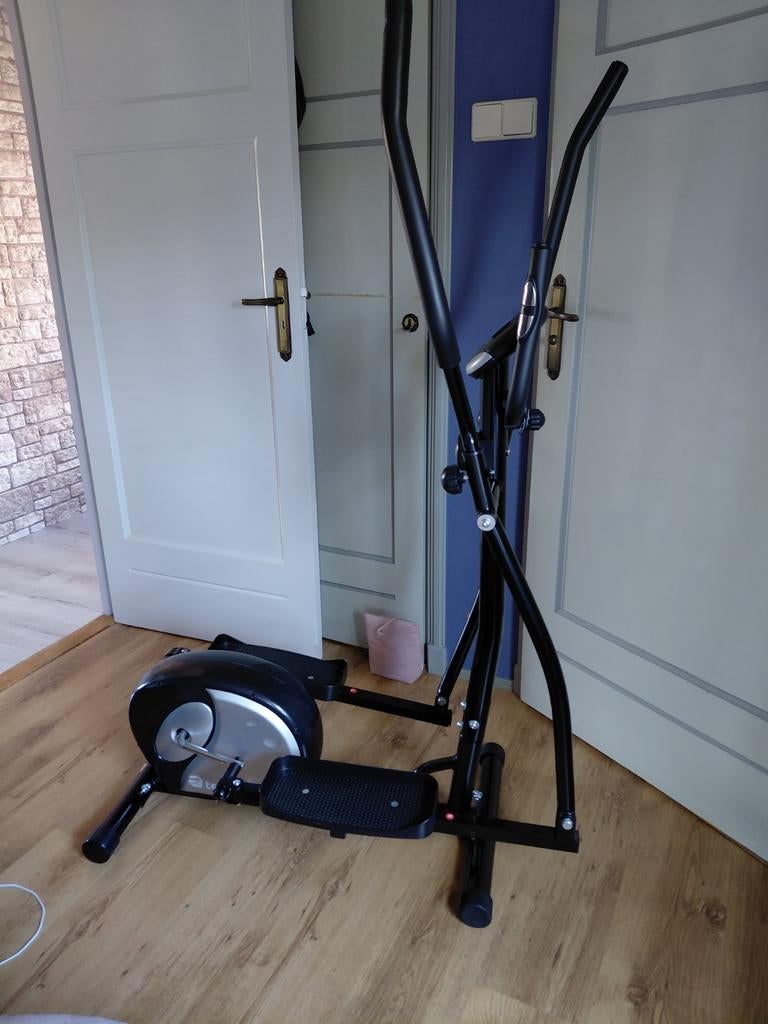 Crosstrainer,zo goed als nieuw,zwart, Ophalen, Zo goed als nieuw, Crosstrainer