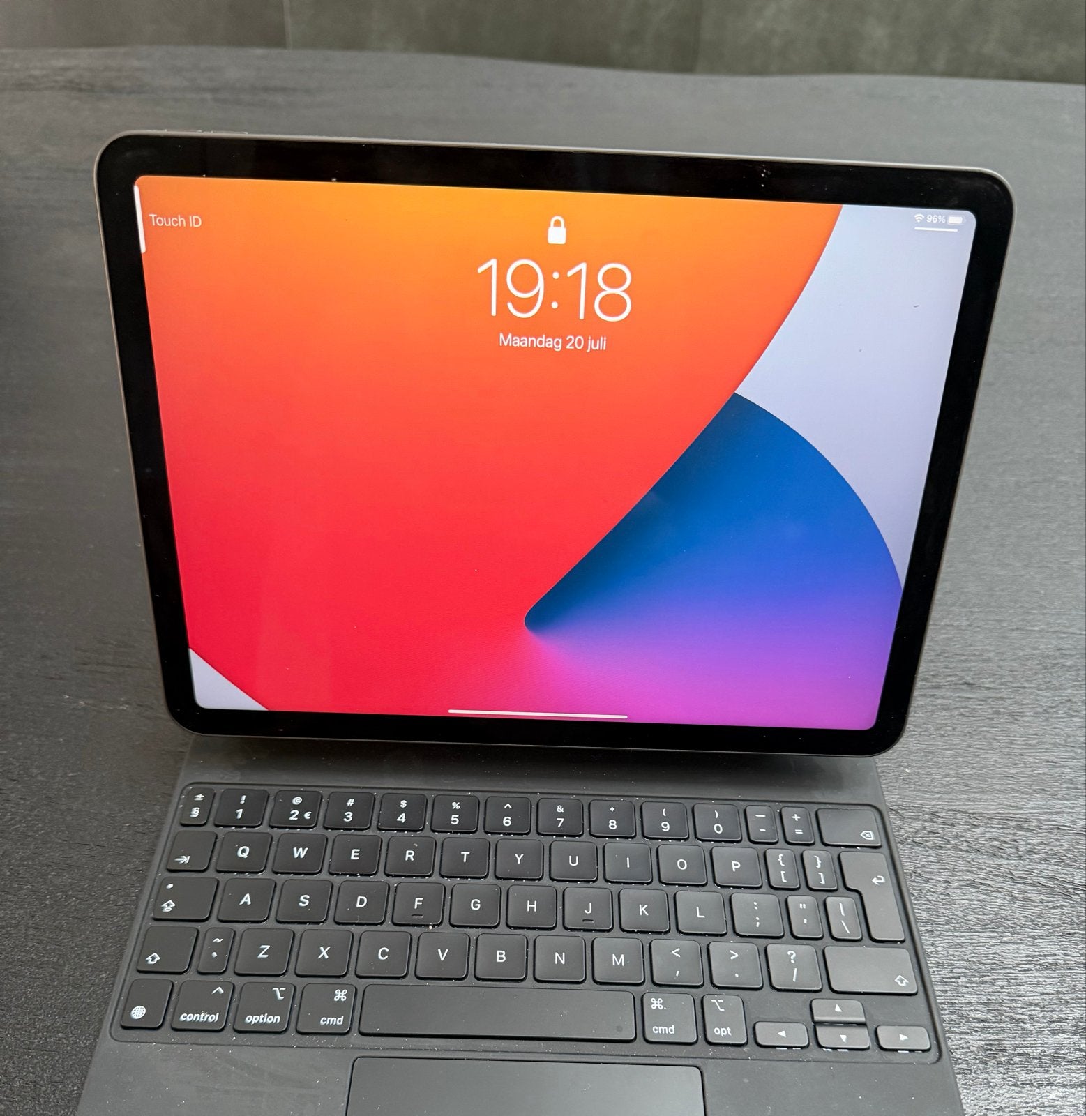 iPad Air (4e gen) 256GB Wi-Fi met Magic Keyboard, Computers en Software, Apple iPads, Zo goed als nieuw, Apple iPad Air, Wi-Fi