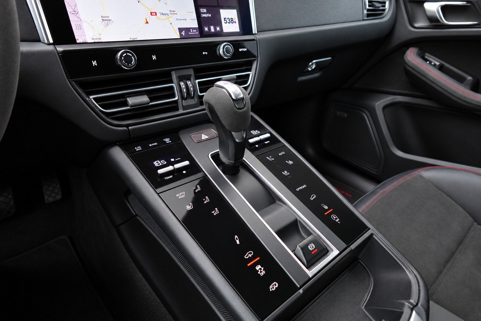 Foto 9 van Porsche Macan 2.9 GTS PANO SPORT CHRONO BOSE