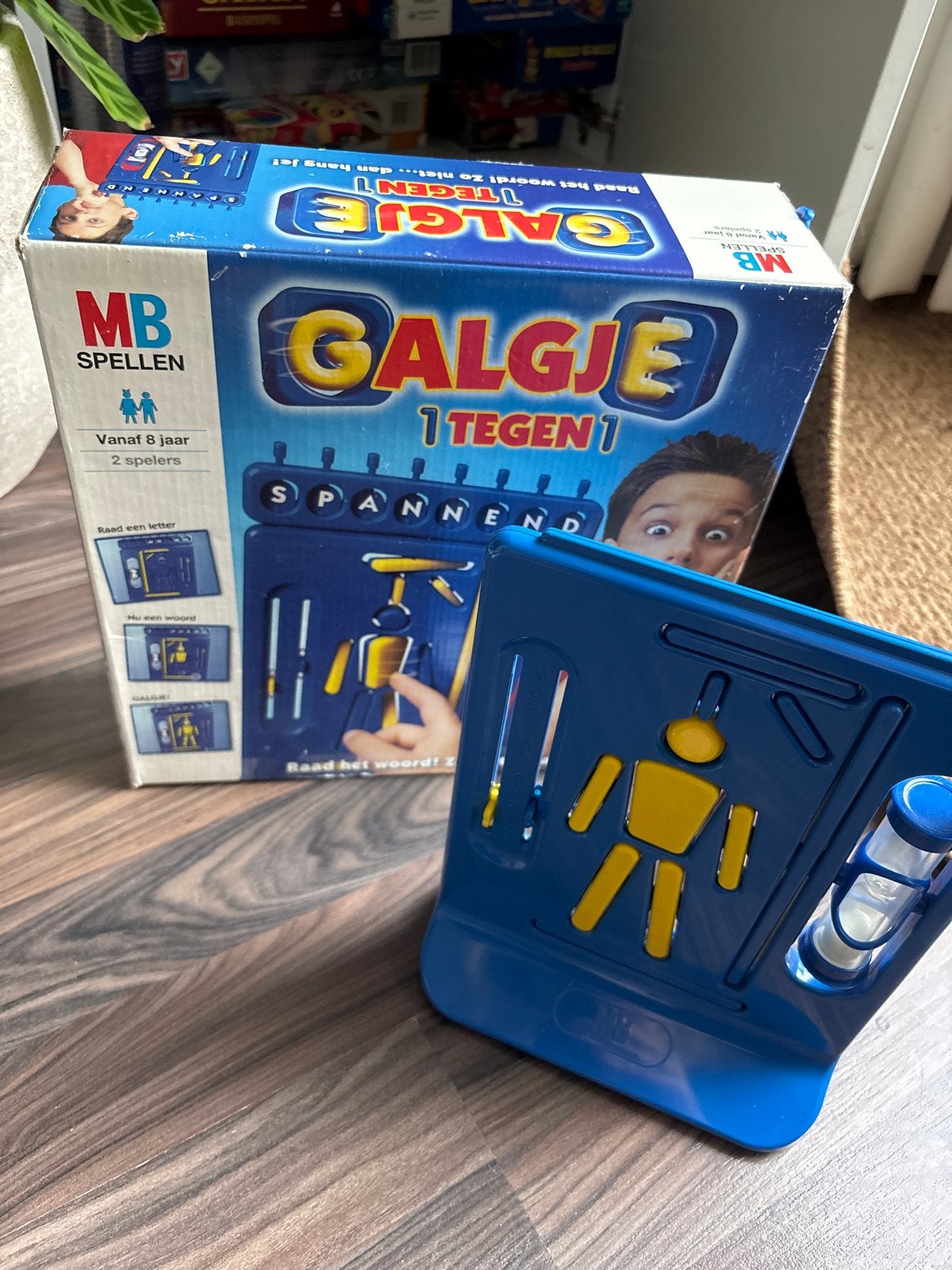 Galgje 1 tegen 1 - Spannend woordspel van MB Spellen, Een of twee spelers, Ophalen, Gebruikt