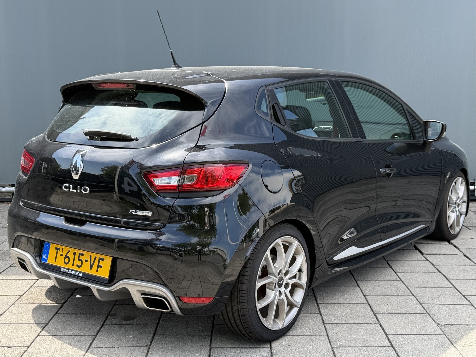 Renault Clio BWJ 2016 | 1.6T 200PK RS AUTOMAAT | LEER | STOE, Auto's, Renault, 1618 cc, Gebruikt, 4 cilinders, Zwart