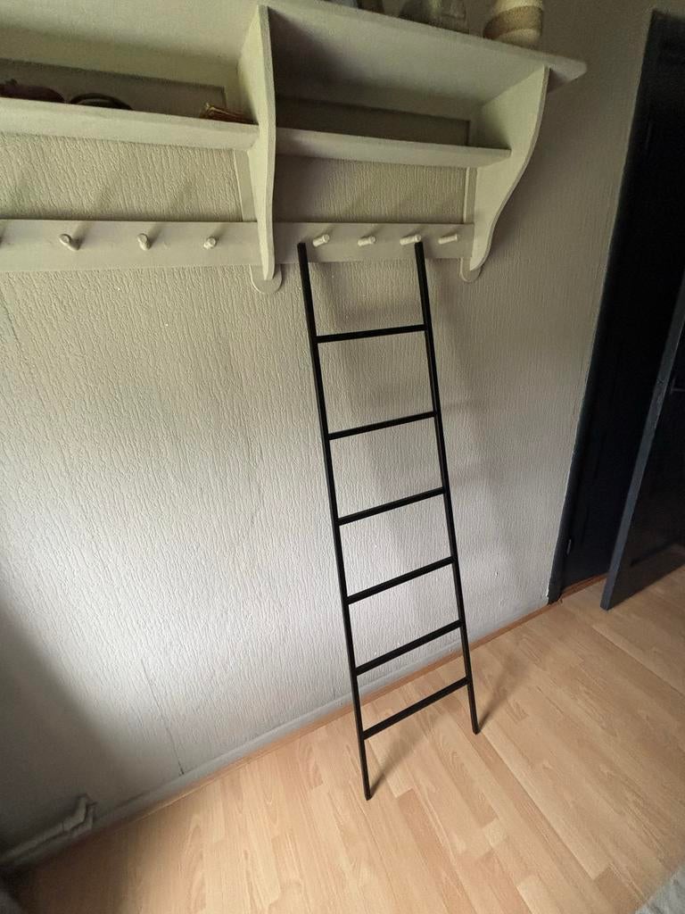 Zwarte decoratieve ladder, handdoekenrek, kapstok, Ophalen, Zo goed als nieuw