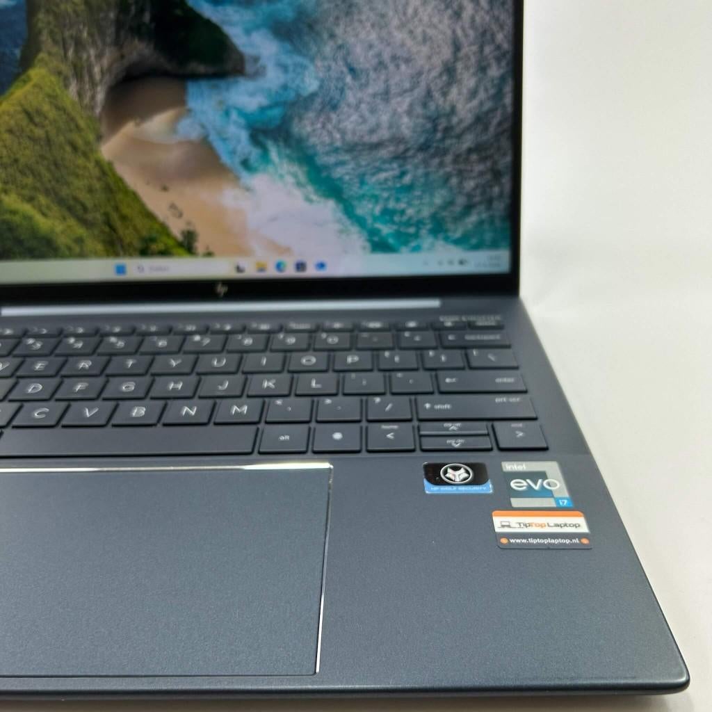 HP Dragonfly G3 | 13 Inch | Core i7-1255U | 16GB RAM | 256GB, 256 GB, Qwerty, 13 inch, Refurbished