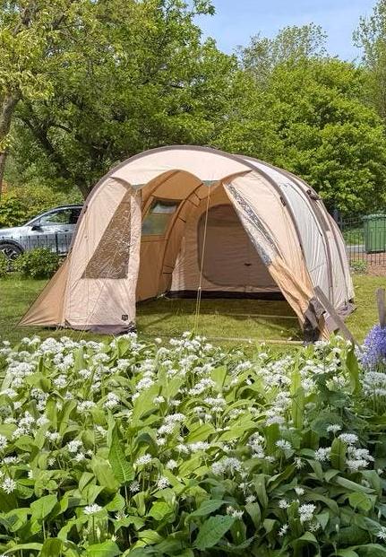 Ruime Active Leasure Koepeltent - 5m lang, 3 compartimenten, Ophalen, Gebruikt, Tot en met 4
