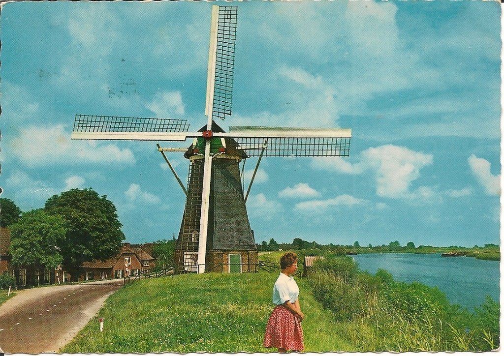 Ansichtkaart Hollandse Molen Nederhemert Gelopen, Ophalen of Verzenden, 1960 tot 1980, Gelopen, Gelderland