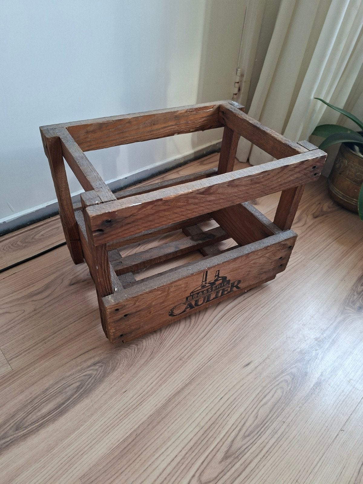 Oud houten kratje in goede staat, Huis en Inrichting, Woonaccessoires | Kisten, Ophalen, Minder dan 50 cm