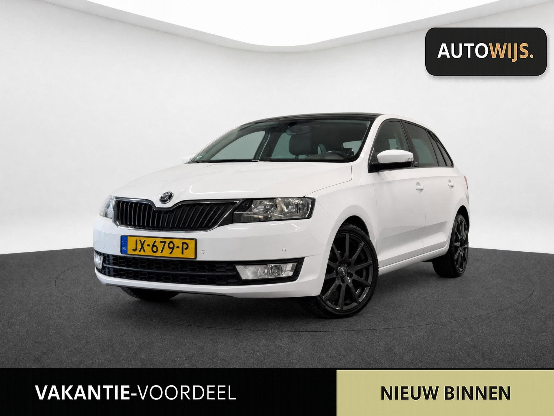 Skoda Rapid Spaceback 1.2 TSI Greentech JOY|AUT|PANO|PDC|NAV, Auto's, Stof, Gebruikt, 4 cilinders, Origineel Nederlands