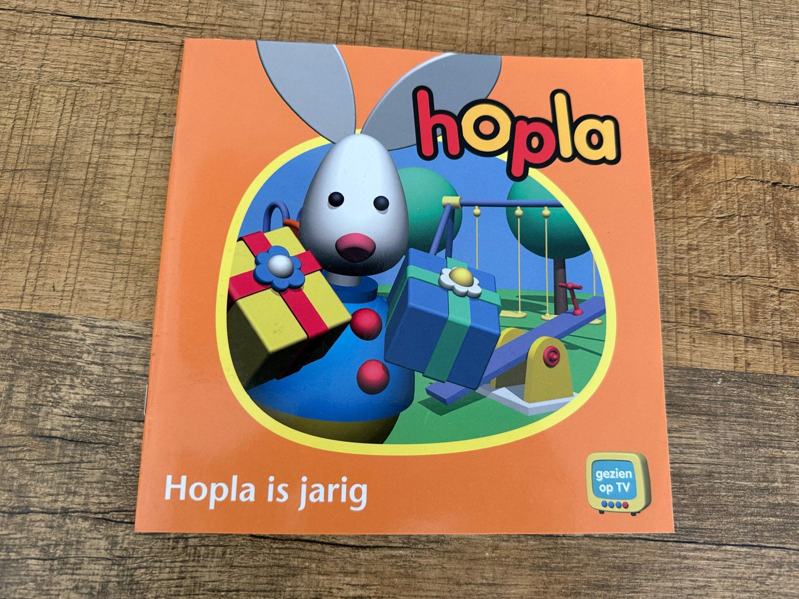 Hopla is jarig - Prentenboek voor jonge kinderen, Boeken, Ophalen of Verzenden, Gelezen, 1 tot 2 jaar