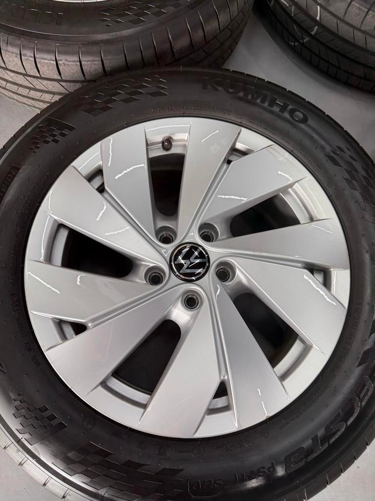 Volkswagen Originele Banden en velg– Set van 4 stuks, Auto-onderdelen, Banden en Velgen, Gebruikt, Ophalen of Verzenden, Band(en)