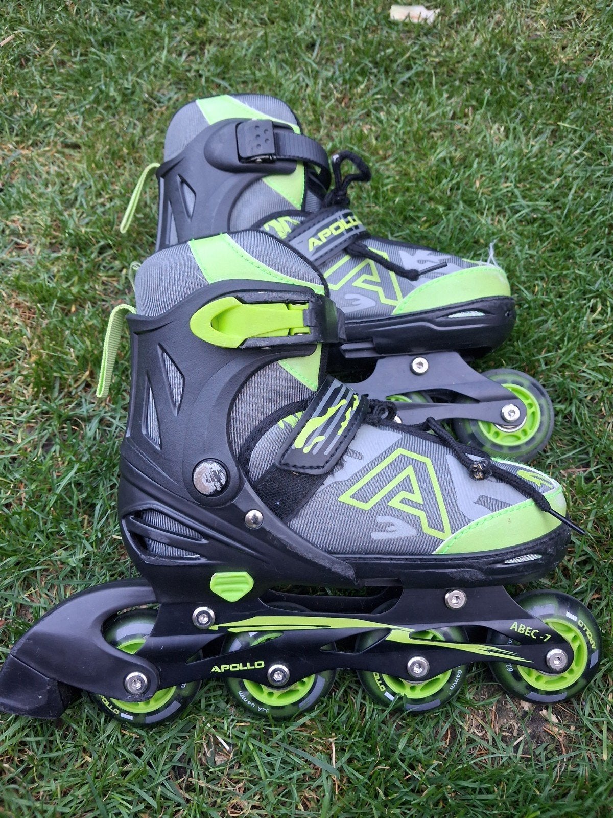 Apollo Skeelers groen met lichtjes, Kinderen, Ophalen of Verzenden, Inline skates 4 wielen, Verstelbaar