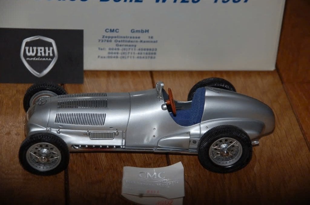 1:18 MERCEDES W25 Silberpfeil CMC M-031 in box WRH, Verzenden, Zo goed als nieuw, Auto, Overige merken