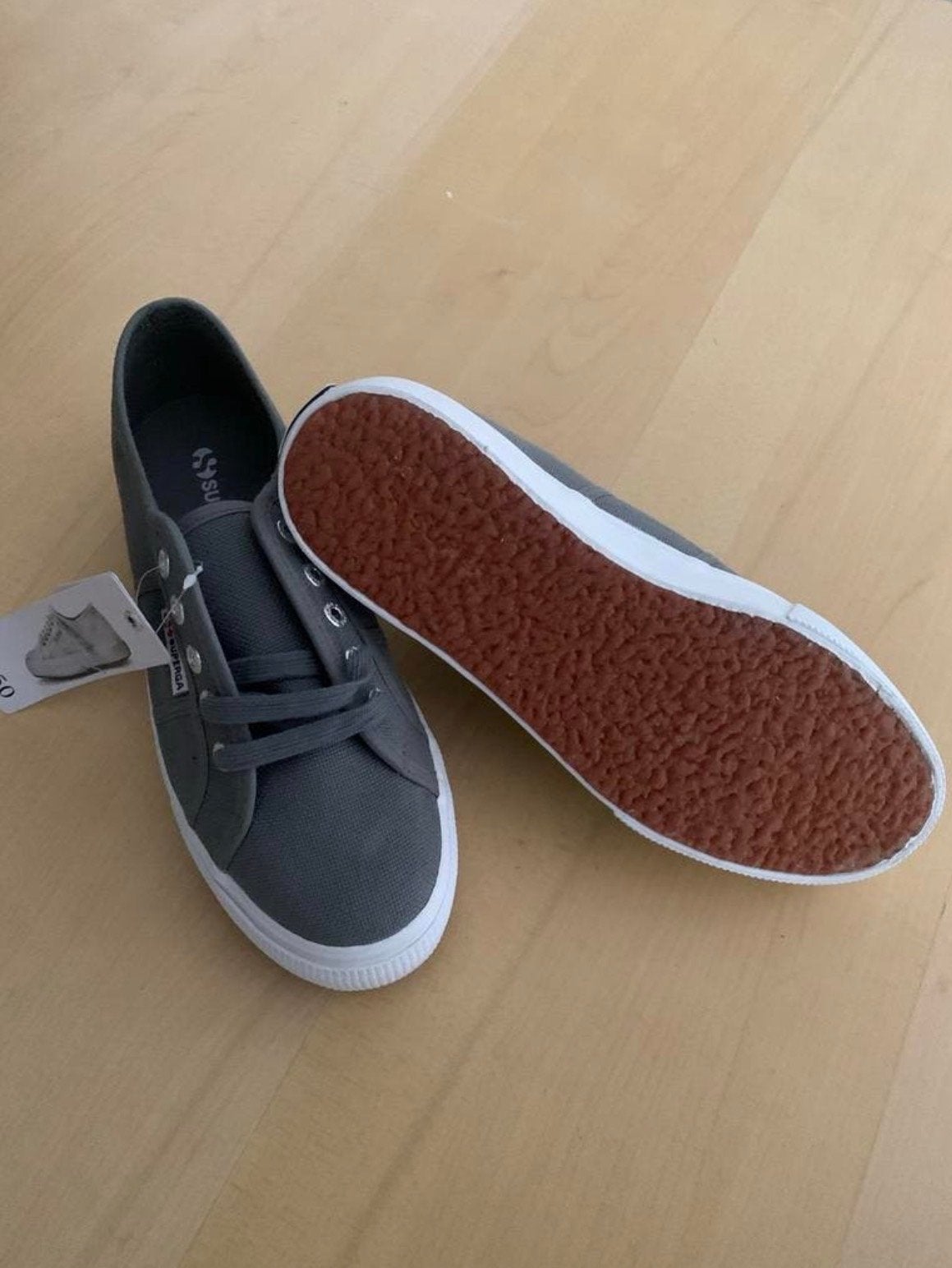 Nieuwe Superga platform sneakers - Groen - Maat 38, Nieuw, Ophalen of Verzenden, Sneakers of Gympen, Groen