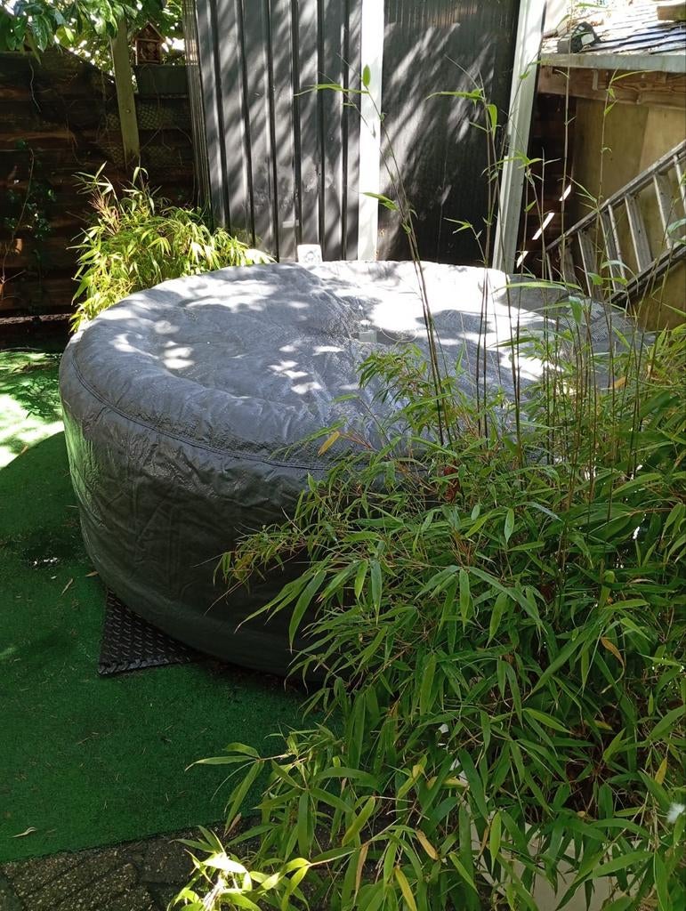 LAY-Z-SPA bestway miami met extra beschermhoes hottub, Ophalen, Gebruikt, Afdekzeil