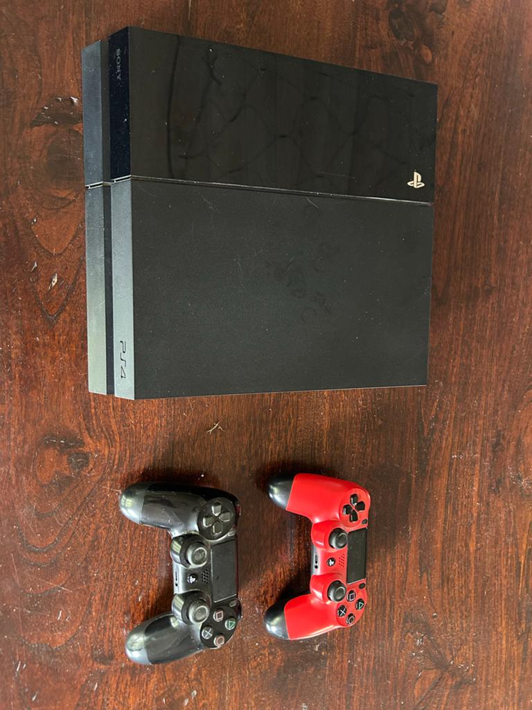 Sony PlayStation 4 (PS4) met 2 controllers, Met 2 controllers, Ophalen of Verzenden, Original, 500 GB