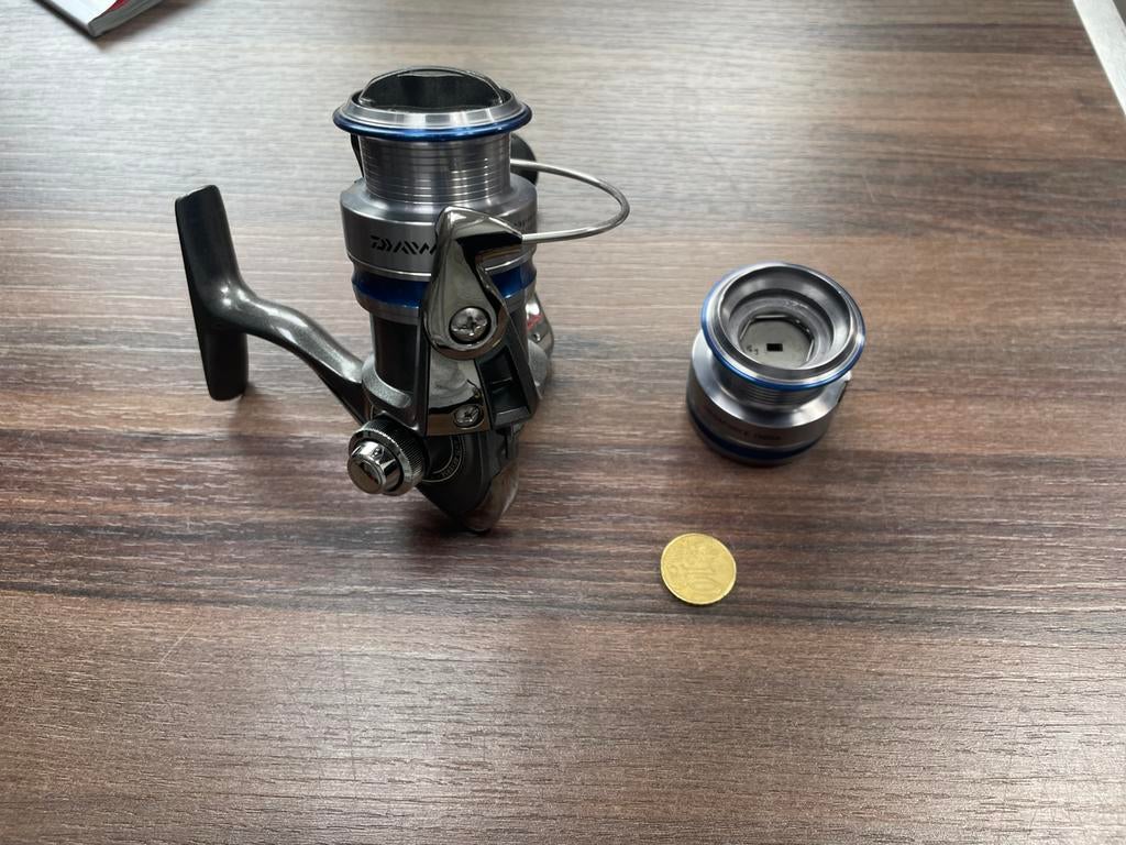 Daiwa Megaforce 1500, Watersport en Boten, Ophalen, Zo goed als nieuw, Molen