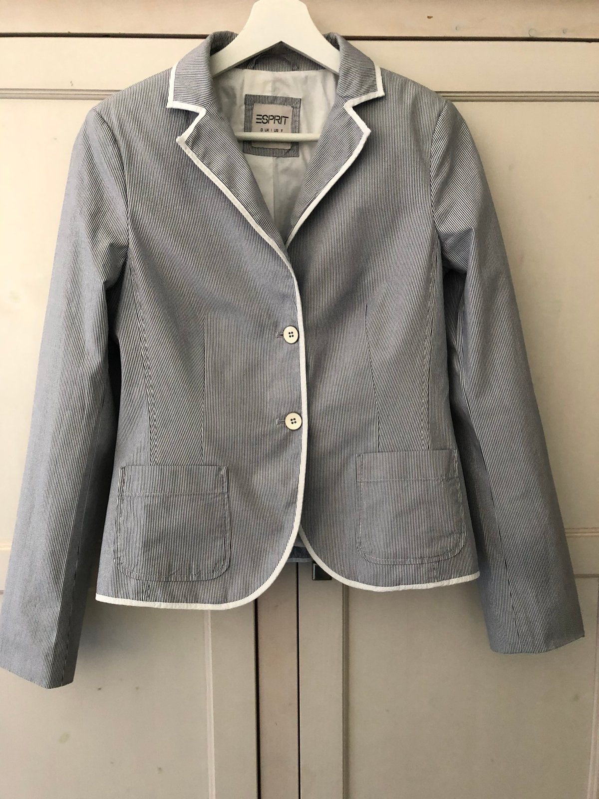 Esprit gestreept dames jasje maar 36, Kleding | Dames, Jasjes, Kostuums en Pakken, Blauw, Ophalen of Verzenden, Zo goed als nieuw