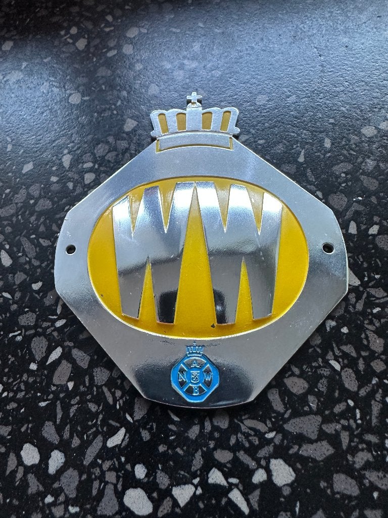 Geel ANWB WW embleem. A.N.W.B. logo voor een oldtimer auto., Verzamelen, Ophalen of Verzenden, Gebruikt, Gebruiksvoorwerp