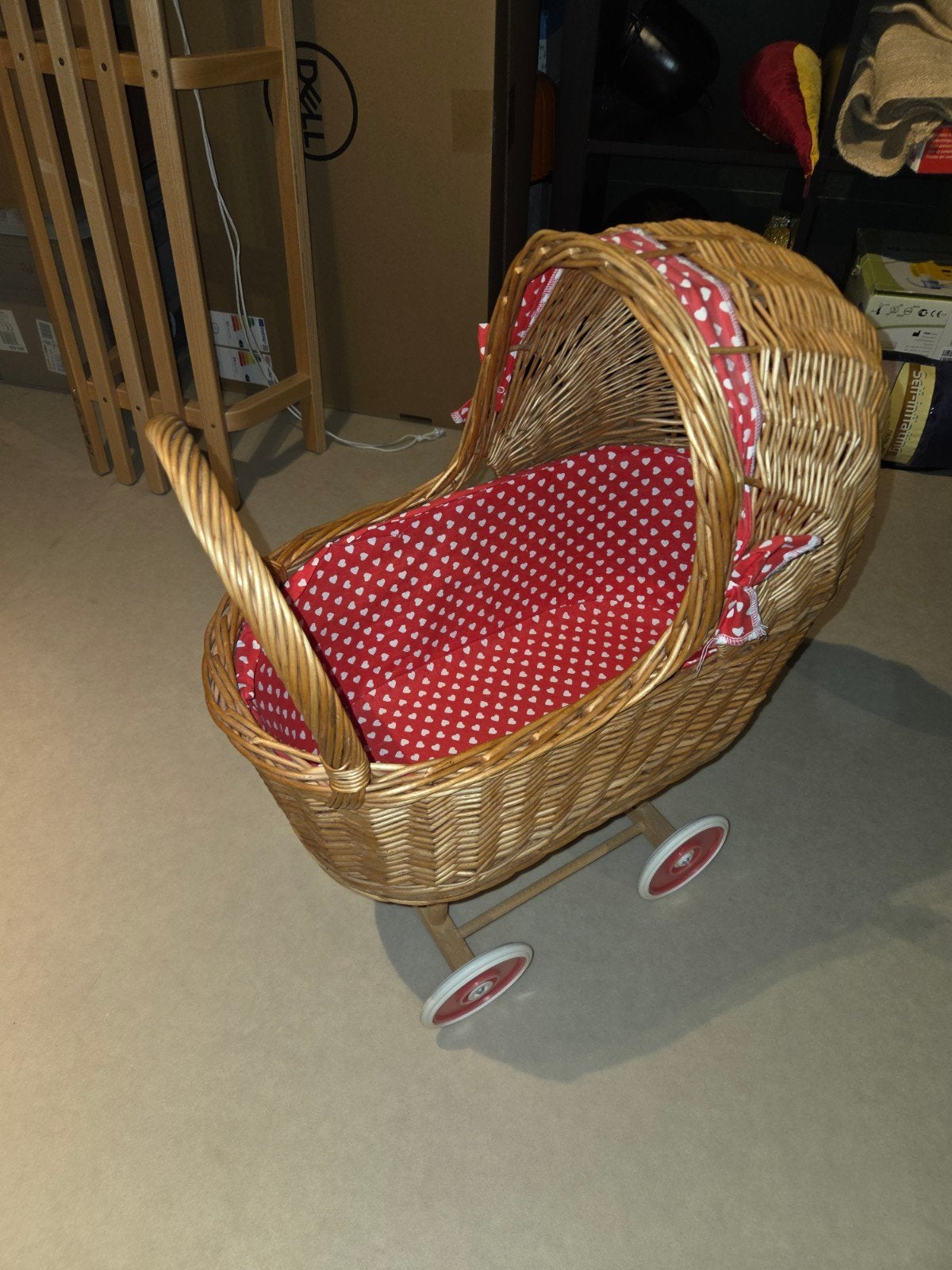 Rieten Poppenwagen met Katoenen Bekleding, Ophalen, Gebruikt, Babypop